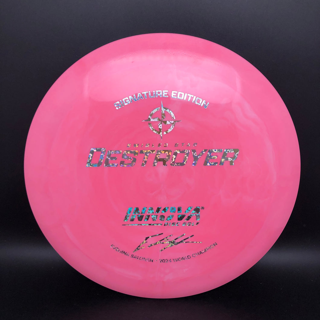 Innova Swirled Star Destroyer Eveliina Salonen