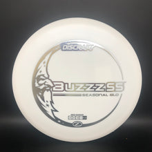 Load image into Gallery viewer, Discraft Seasonal Glo Z Buzzz SS - stock
