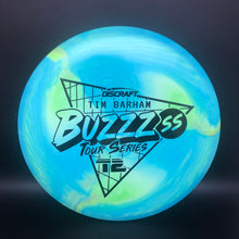 Load image into Gallery viewer, Discraft Swirl ESP Buzzz SS 2022 Tour Series Barham
