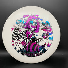 Load image into Gallery viewer, Discraft ESP Glo Buzzz &#39;24 Halloween Buzzzjuice 3-foil
